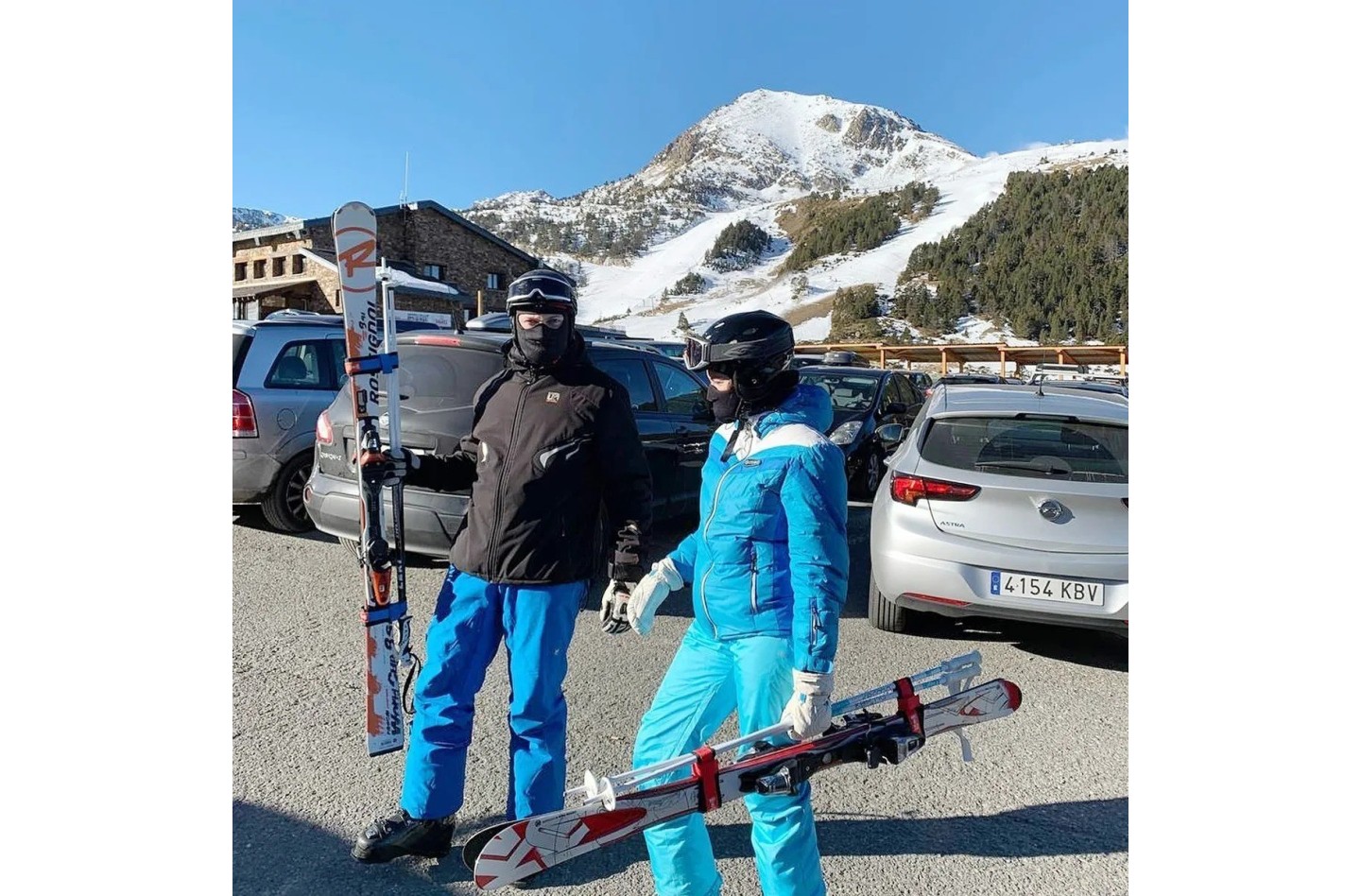 Porte-skis et bâtons de ski SKI-N-GO